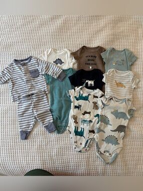 Carter’s Newborn Baby Onsies and Set Bundle